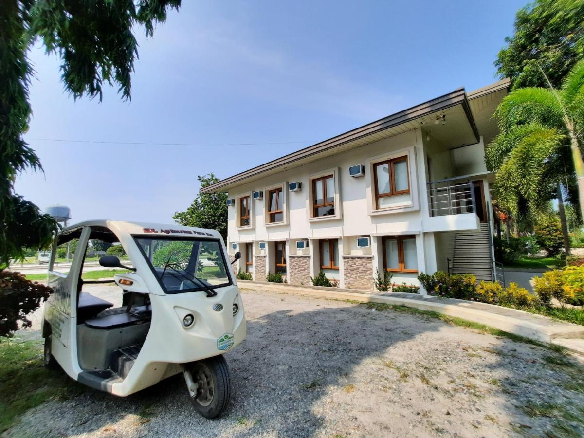 Estancia De Lorenzo Tarlac Екстериор снимка