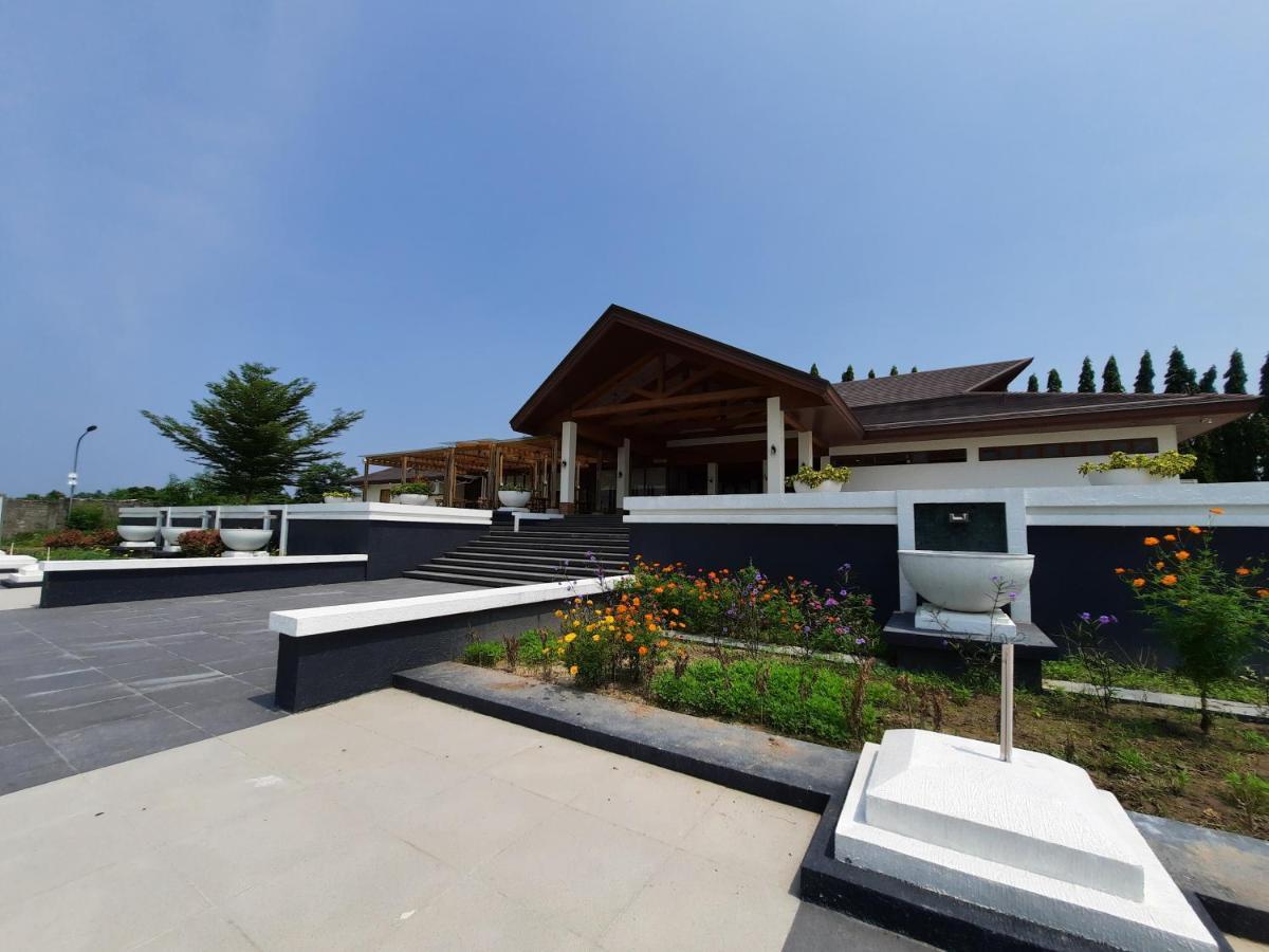 Estancia De Lorenzo Tarlac Екстериор снимка