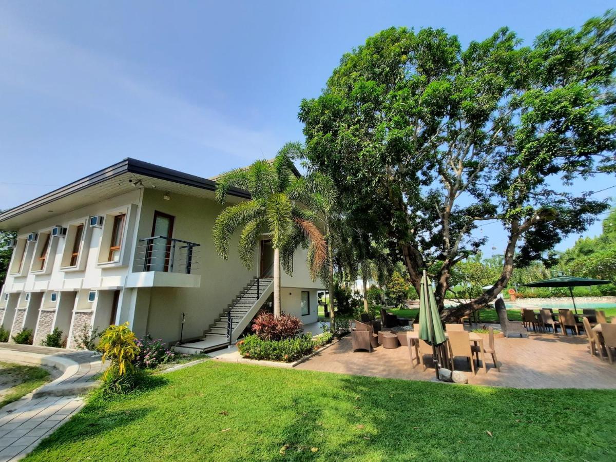 Estancia De Lorenzo Tarlac Екстериор снимка